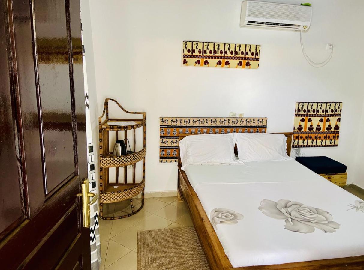 Hotel Le Dona Kribi Esterno foto